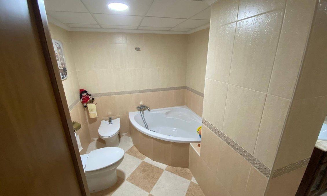 Segunda mano - Apartamento -
Callosa de Segura - Paseo De La Estacion