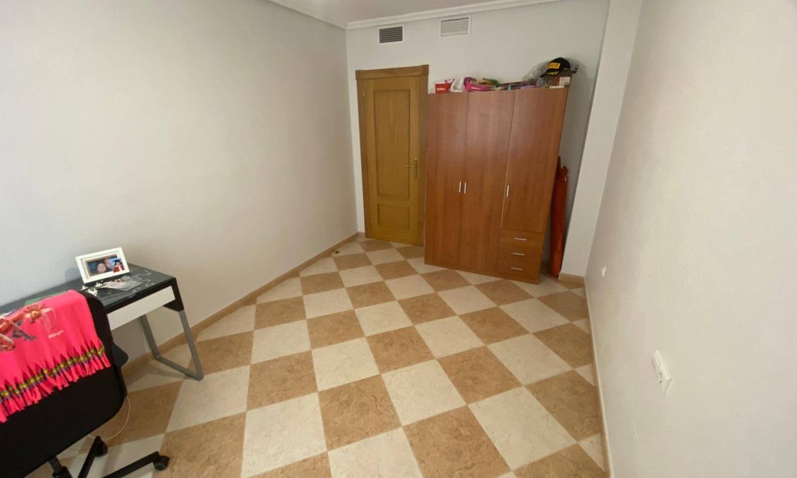 Segunda mano - Apartamento -
Callosa de Segura - Paseo De La Estacion