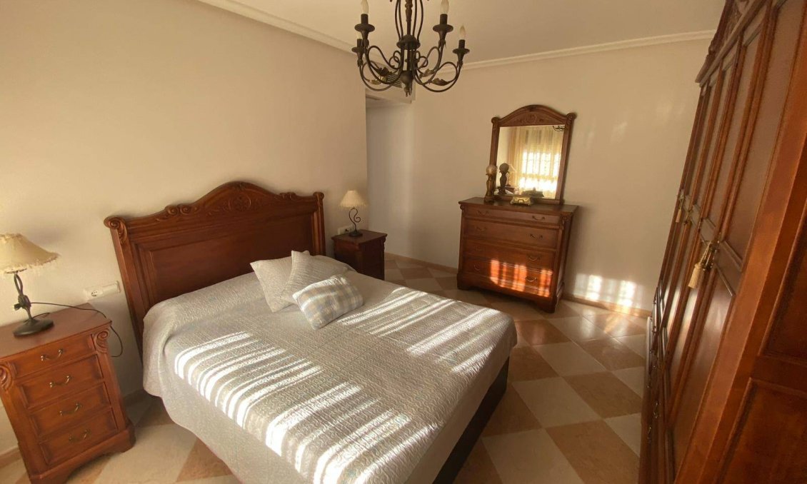 Segunda mano - Apartamento -
Callosa de Segura - Paseo De La Estacion