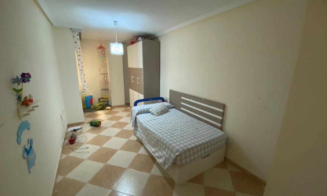 Segunda mano - Apartamento -
Callosa de Segura - Paseo De La Estacion