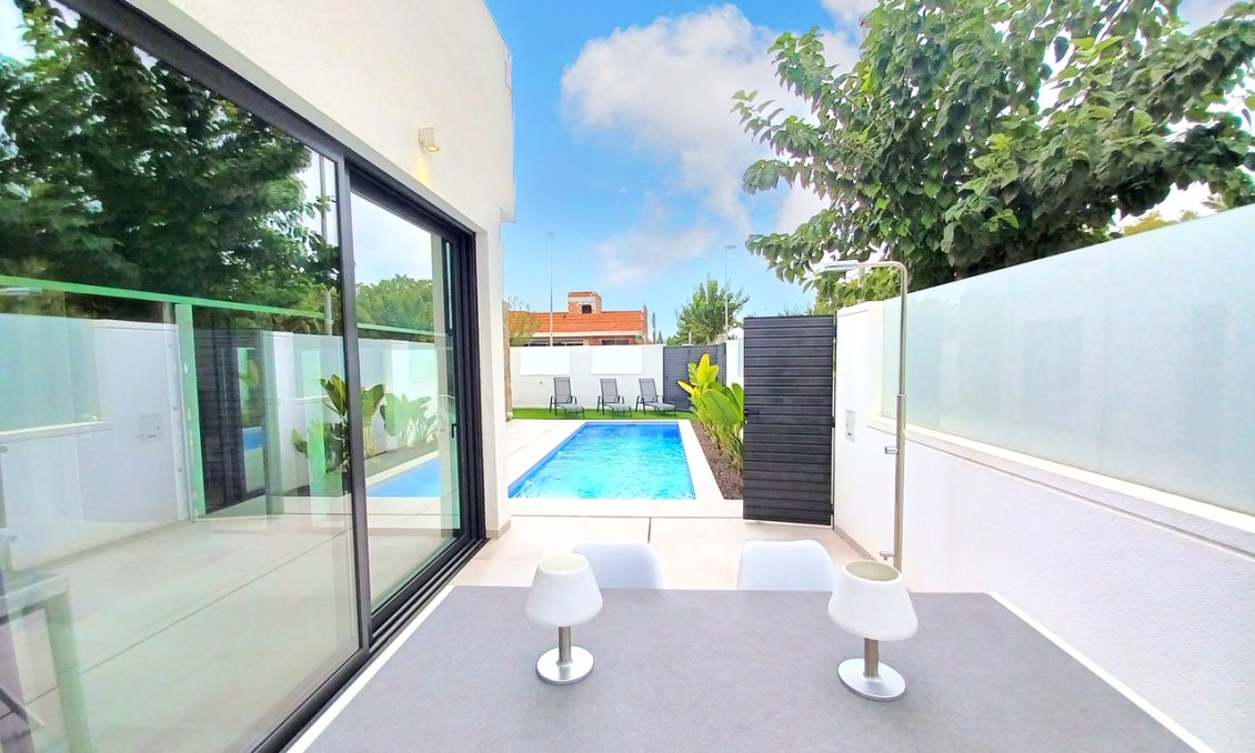 Wiederverkauf - Villa -
Pilar de la Horadada - Costa Blanca