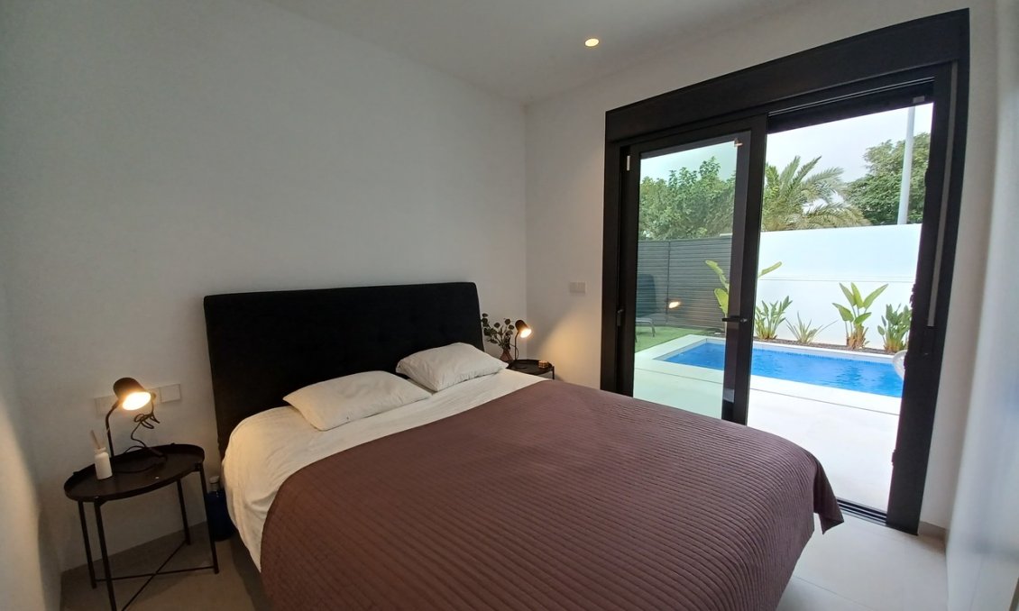 Wiederverkauf - Villa -
Pilar de la Horadada - Costa Blanca