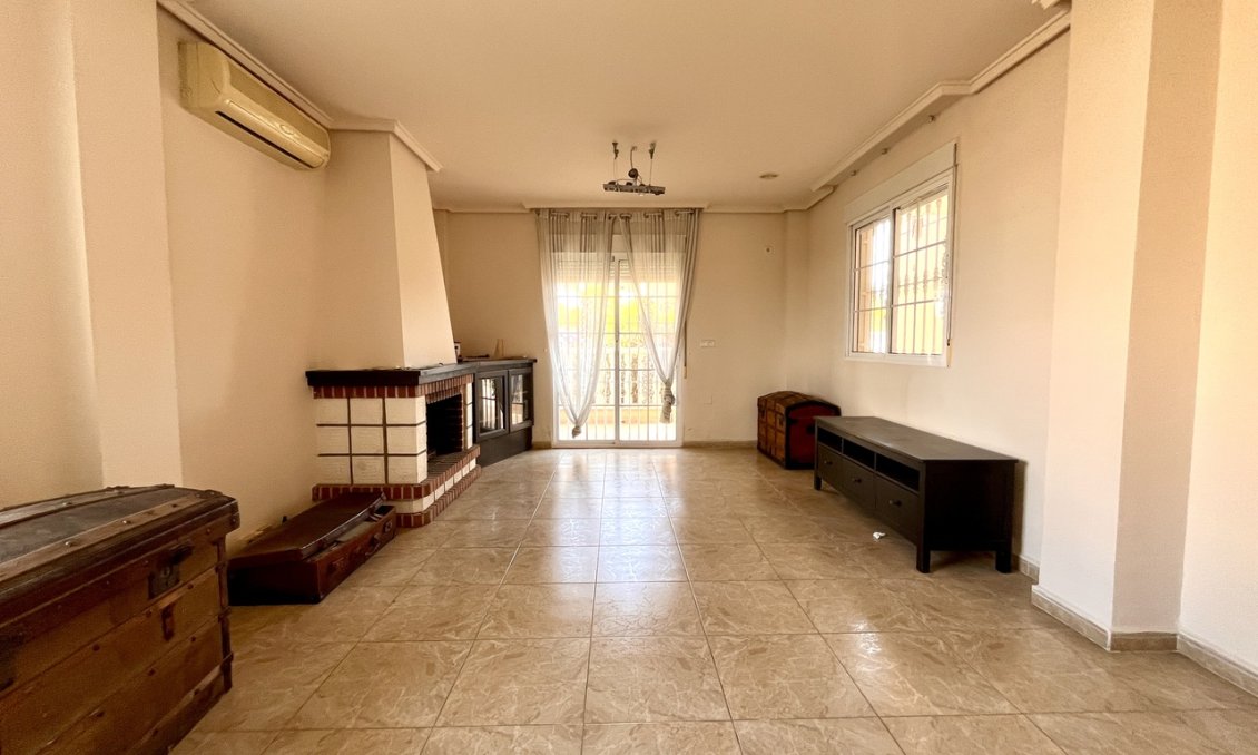 Segunda mano - Villa -
La Zenia - Costa Blanca
