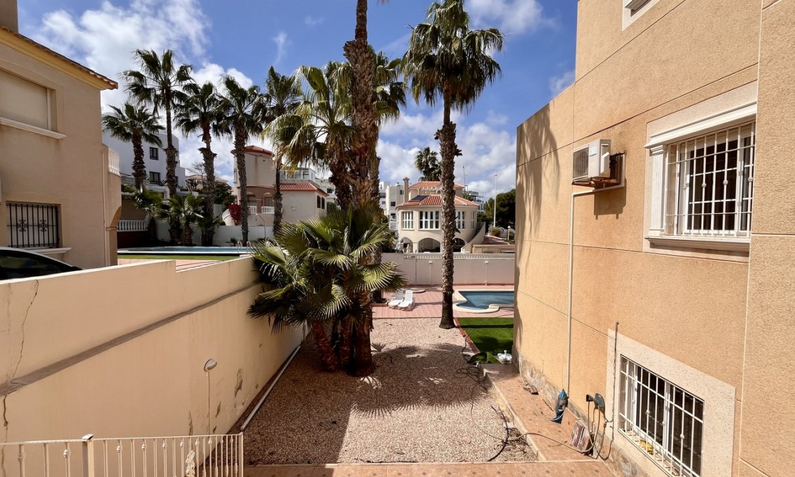 Segunda mano - Villa -
La Zenia - Costa Blanca