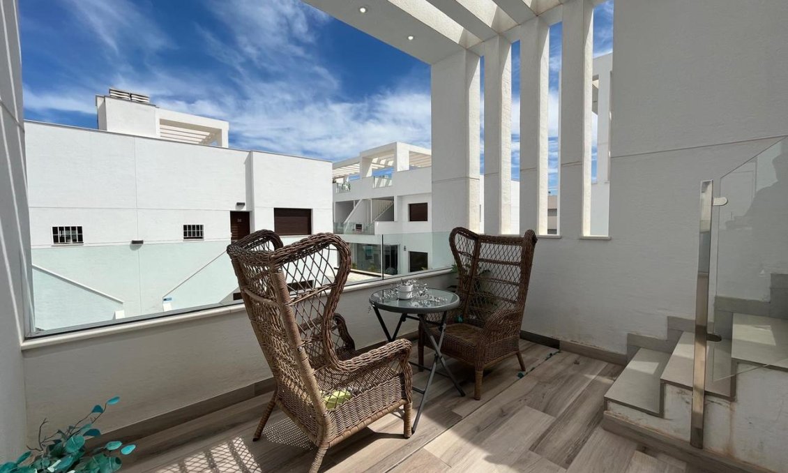 Segunda mano - Villa -
Los Balcones - Costa Blanca