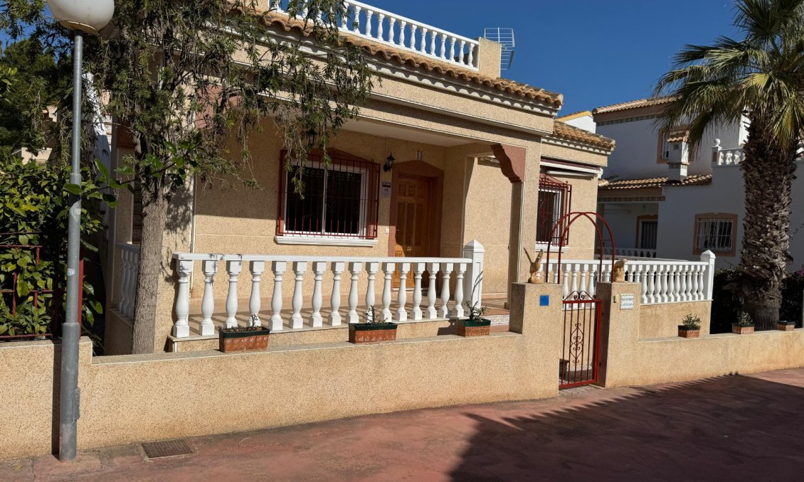 Segunda mano - Villa -
Algorfa - Inland