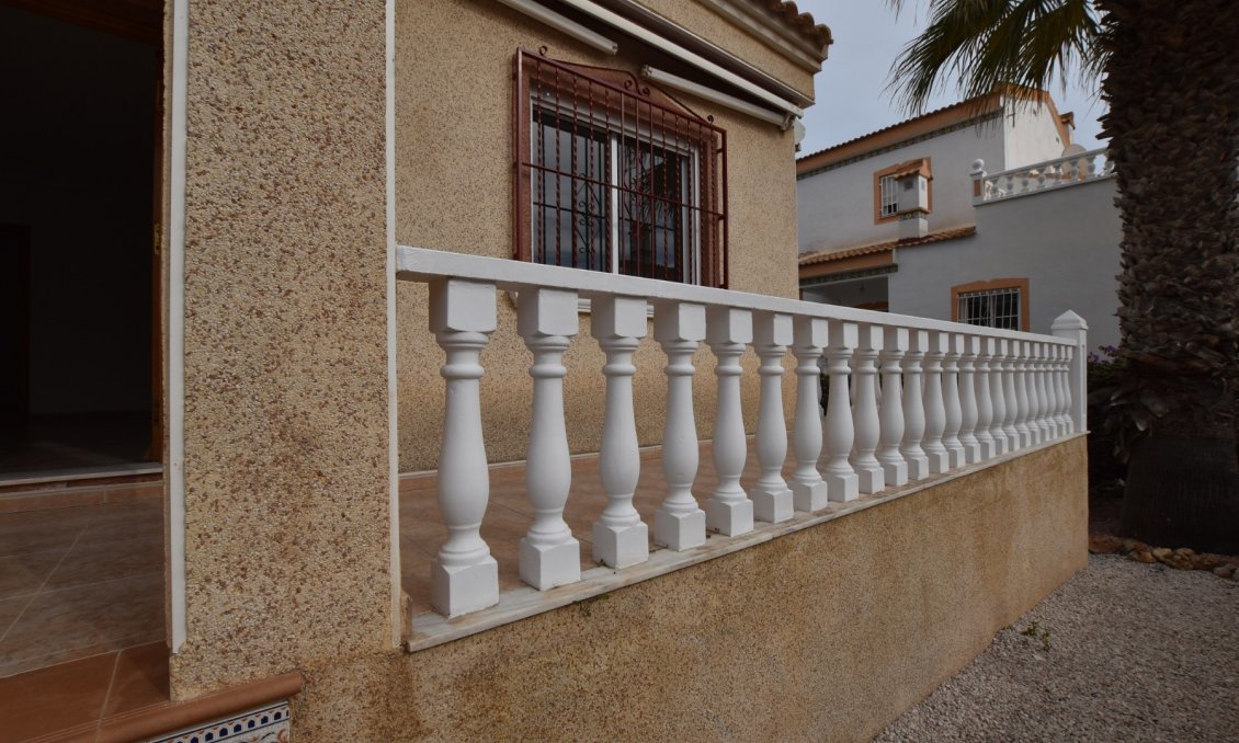 Segunda mano - Villa -
Algorfa - Inland