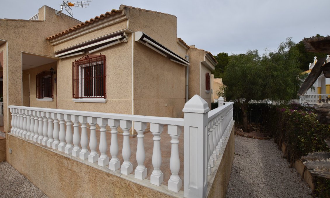 Segunda mano - Villa -
Algorfa - Inland