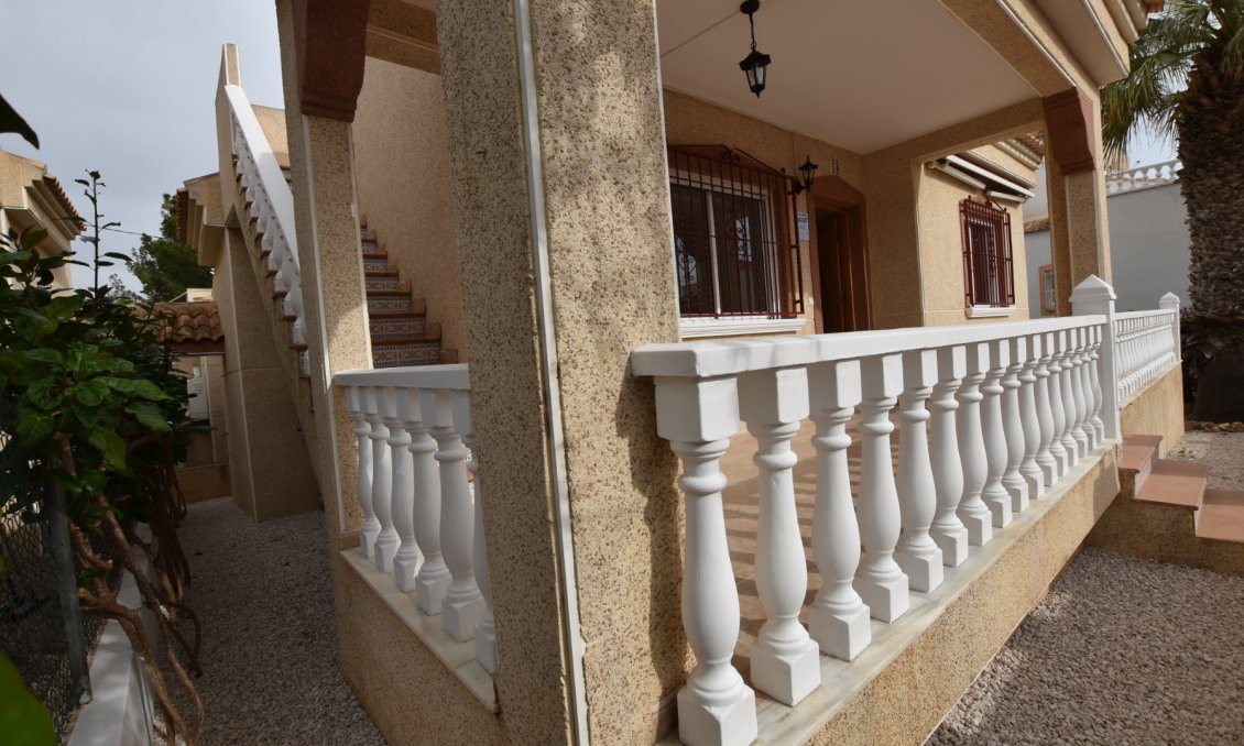 Segunda mano - Villa -
Algorfa - Inland