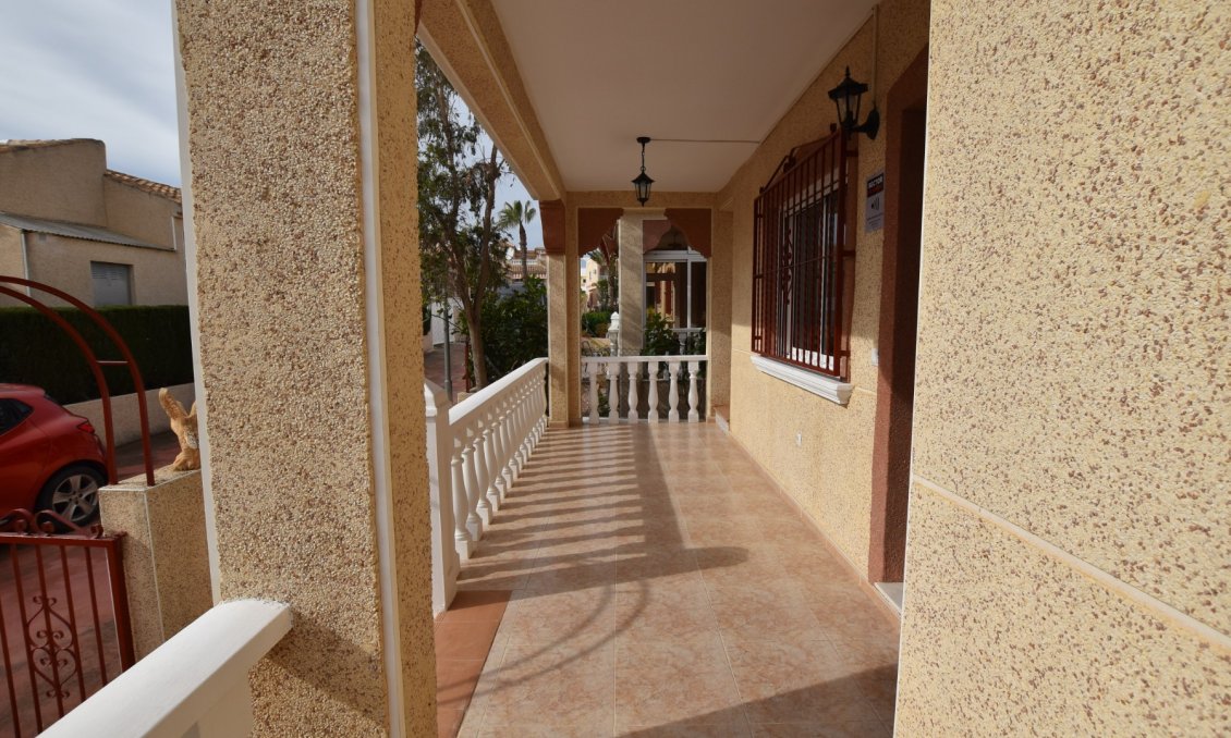 Segunda mano - Villa -
Algorfa - Inland