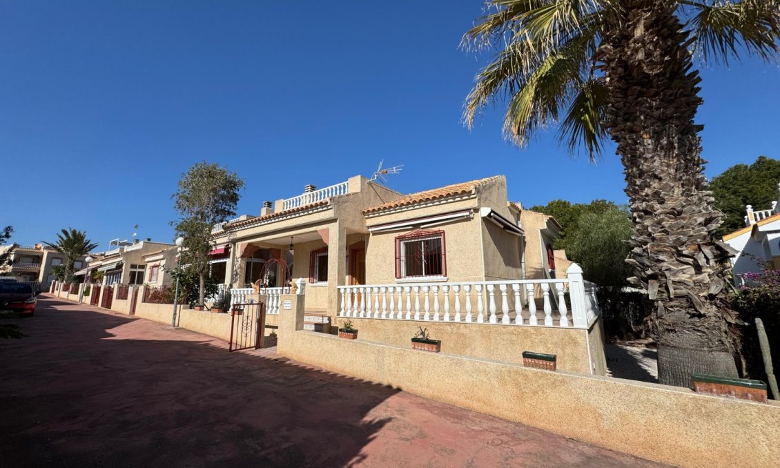 Segunda mano - Villa -
Algorfa - Inland