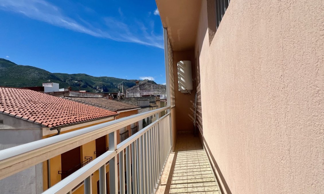 Segunda mano - Apartamento -
Pego - Inland
