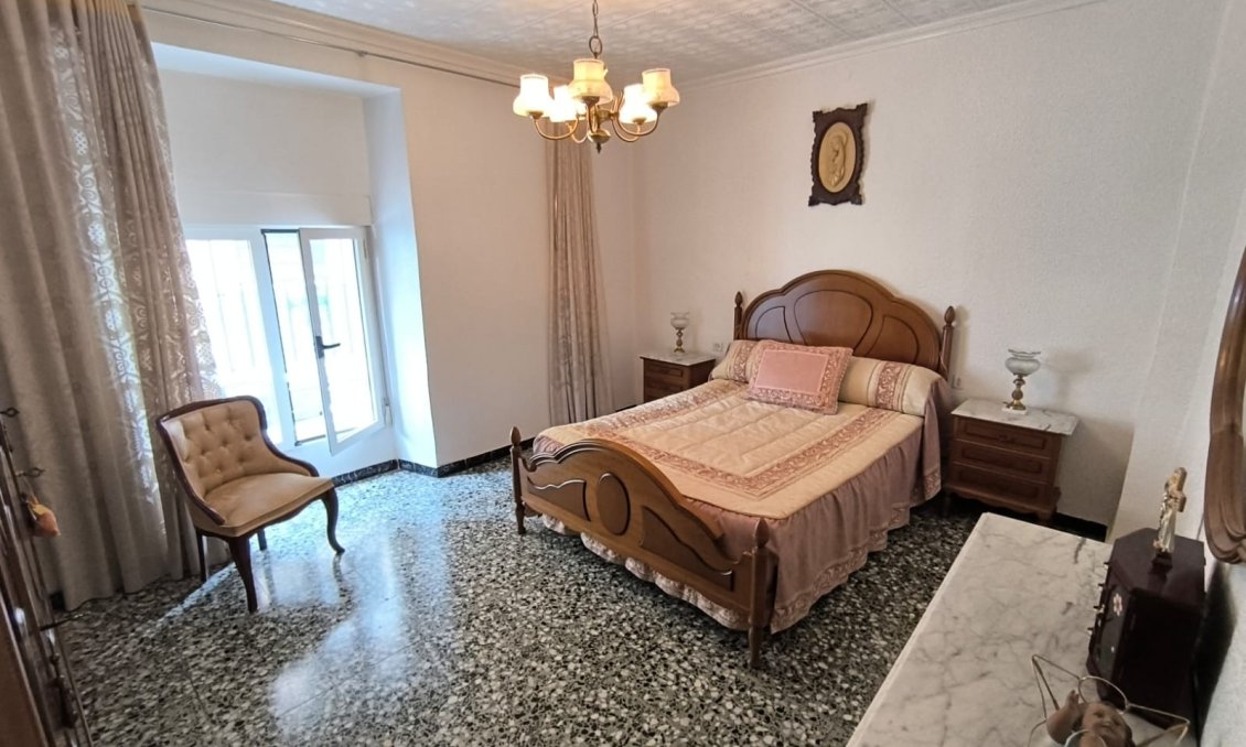 Segunda mano - Town House -
Yecla - Inland