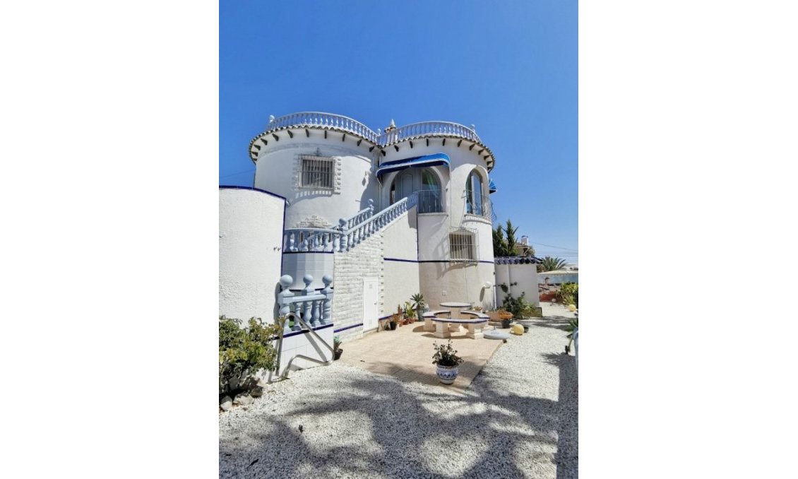 Segunda mano - Villa -
San Miguel de Salinas - Inland