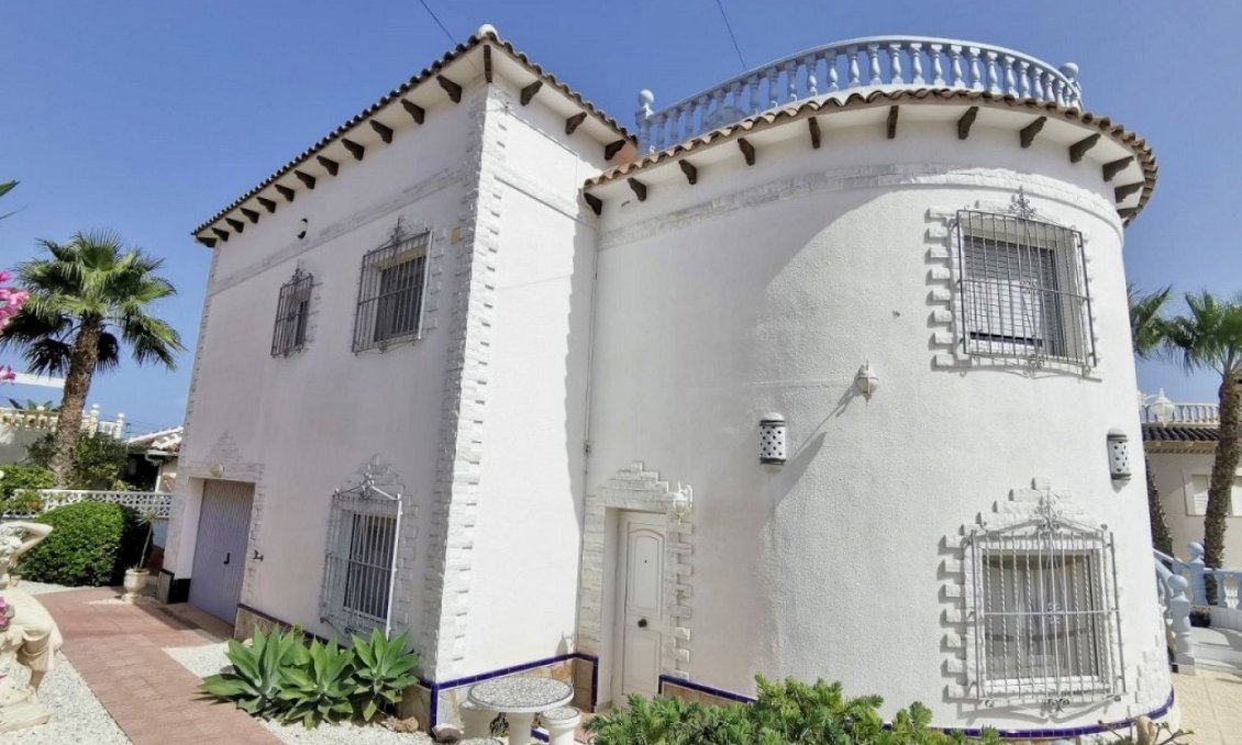 Segunda mano - Villa -
San Miguel de Salinas - Inland