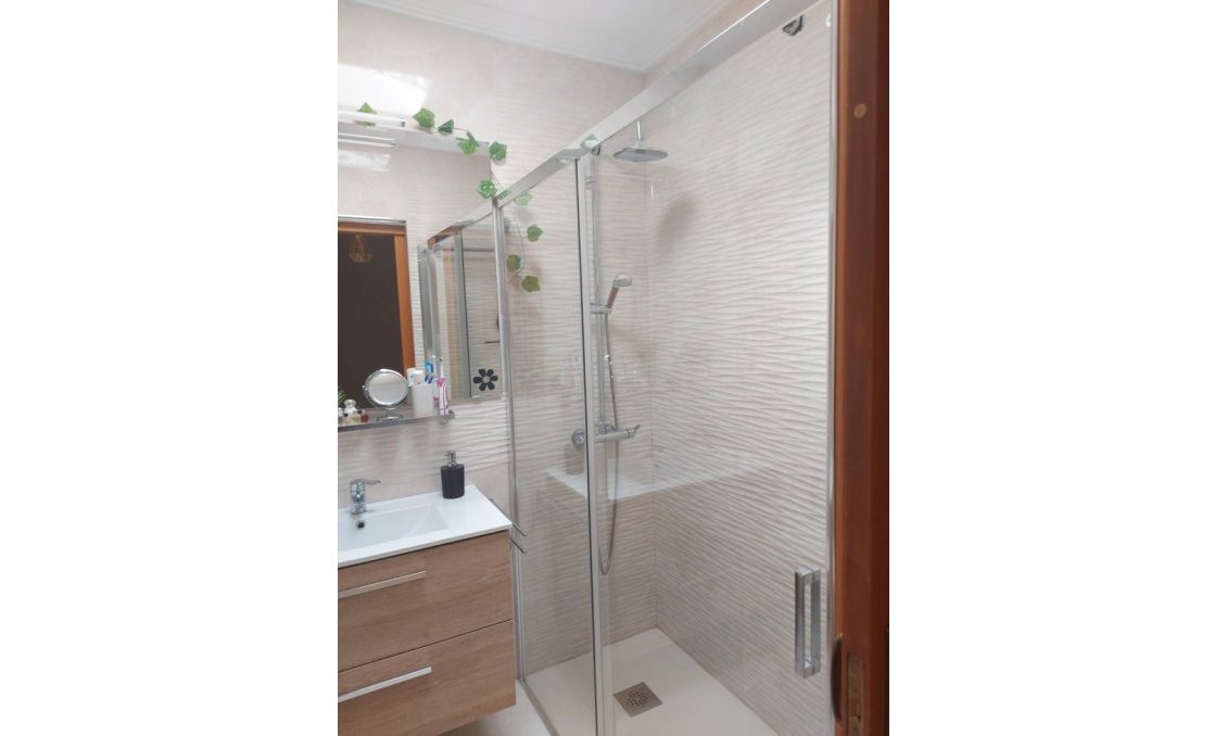 Wiederverkauf - Town House -
Torrevieja