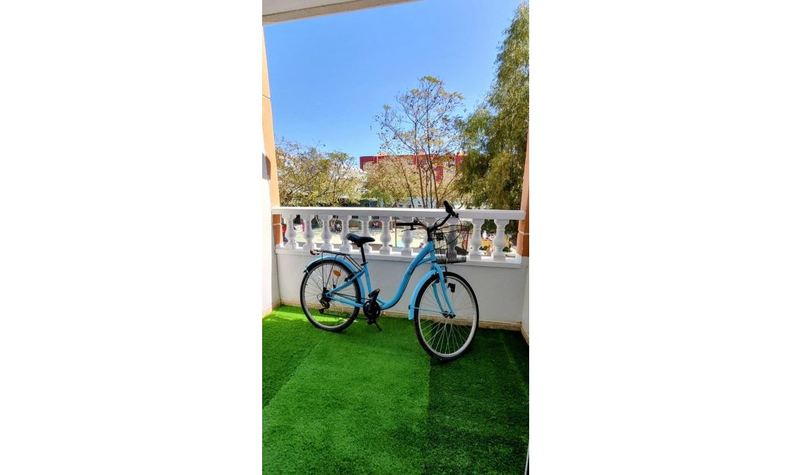 Wiederverkauf - Wohnung -
Torrevieja - Playa de los Locos