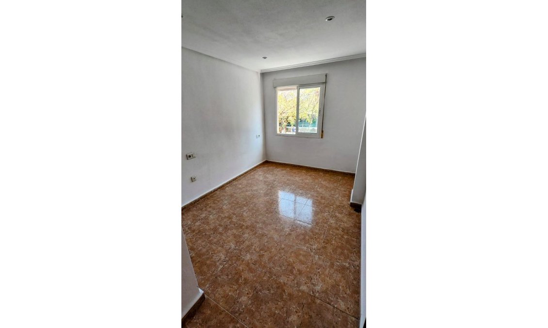 Wiederverkauf - Wohnung -
Torrevieja - Playa de los Locos