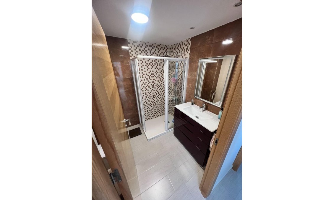Segunda mano - Apartamento -
Torrevieja - Playa del Cura