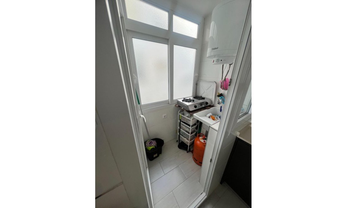 Segunda mano - Apartamento -
Torrevieja - Playa del Cura
