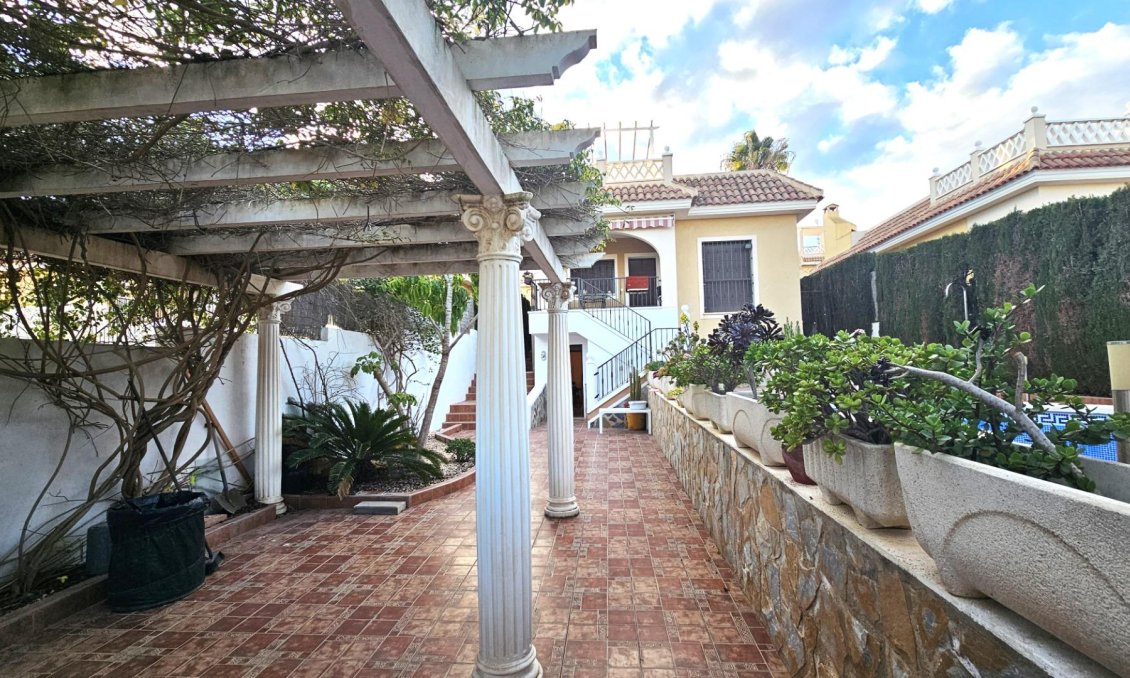 Segunda mano - Villa -
Ciudad Quesada - Costa Blanca Sur
