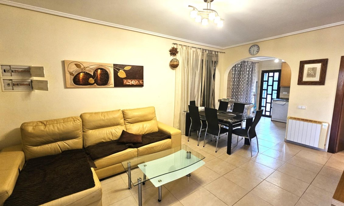 Segunda mano - Villa -
Ciudad Quesada - Costa Blanca Sur