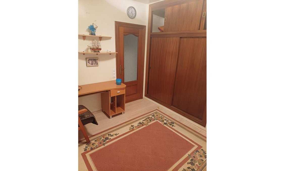 Segunda mano - Villa -
La Manga del Mar Menor - Veneziola