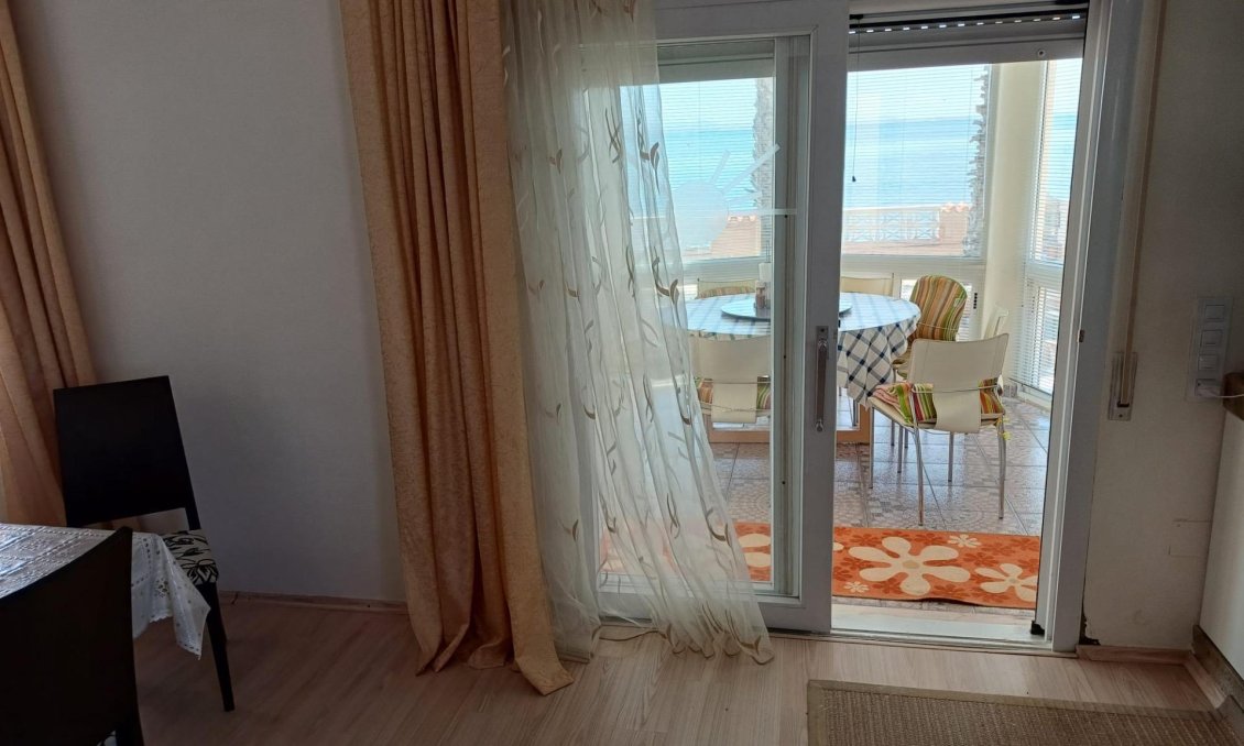 Segunda mano - Villa -
La Manga del Mar Menor - Veneziola
