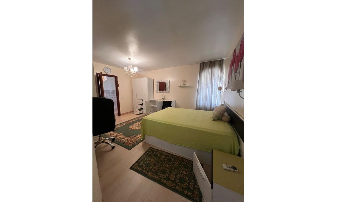 Segunda mano - Villa -
La Manga del Mar Menor - Veneziola