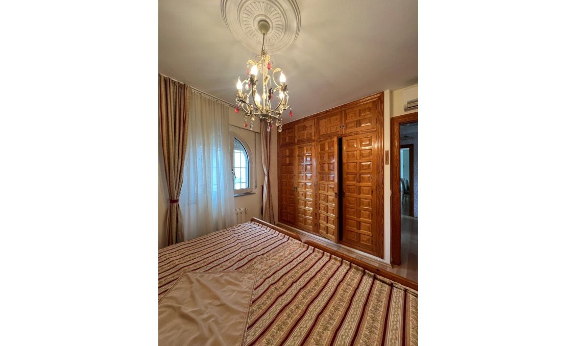 Resale - Villa -
La Manga del Mar Menor - Km 17