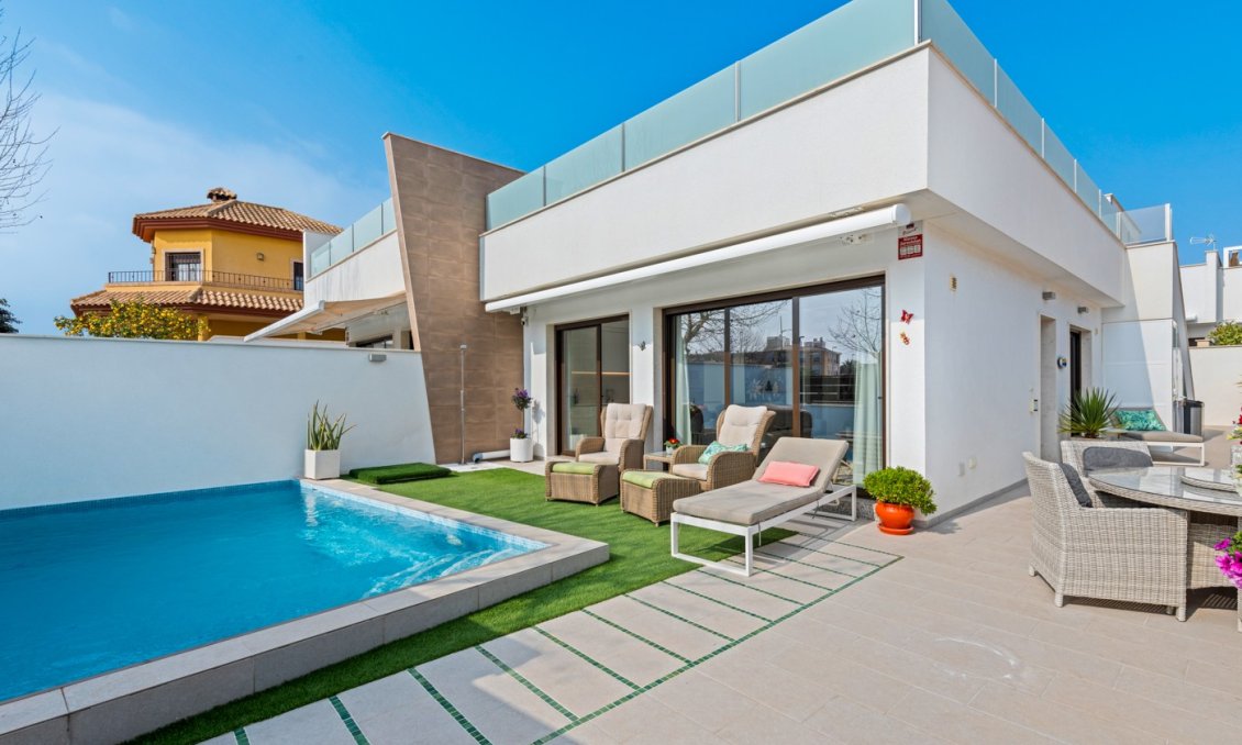 Segunda mano - Villa -
Pilar de la Horadada - Costa Blanca