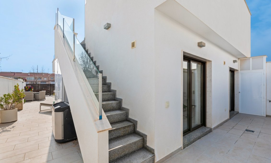 Segunda mano - Villa -
Pilar de la Horadada - Costa Blanca