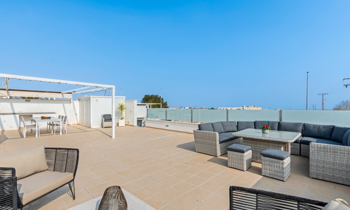 Segunda mano - Villa -
Pilar de la Horadada - Costa Blanca