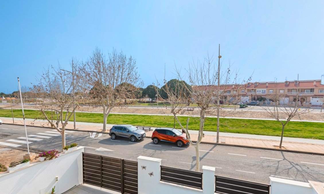 Segunda mano - Villa -
Pilar de la Horadada - Costa Blanca