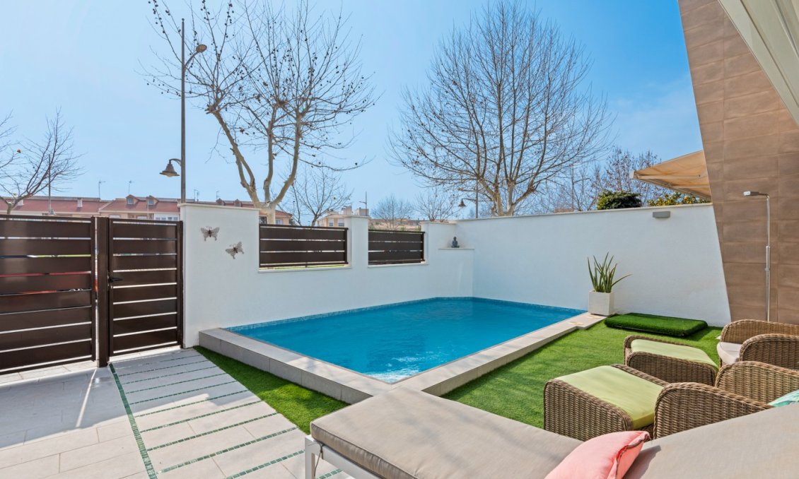 Segunda mano - Villa -
Pilar de la Horadada - Costa Blanca
