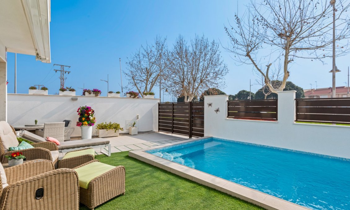 Segunda mano - Villa -
Pilar de la Horadada - Costa Blanca