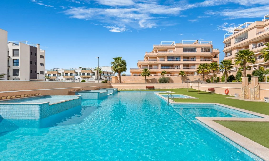 Segunda mano - Apartamento -
Villamartin - Costa Blanca