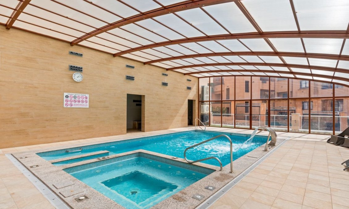 Segunda mano - Apartamento -
Villamartin - Costa Blanca