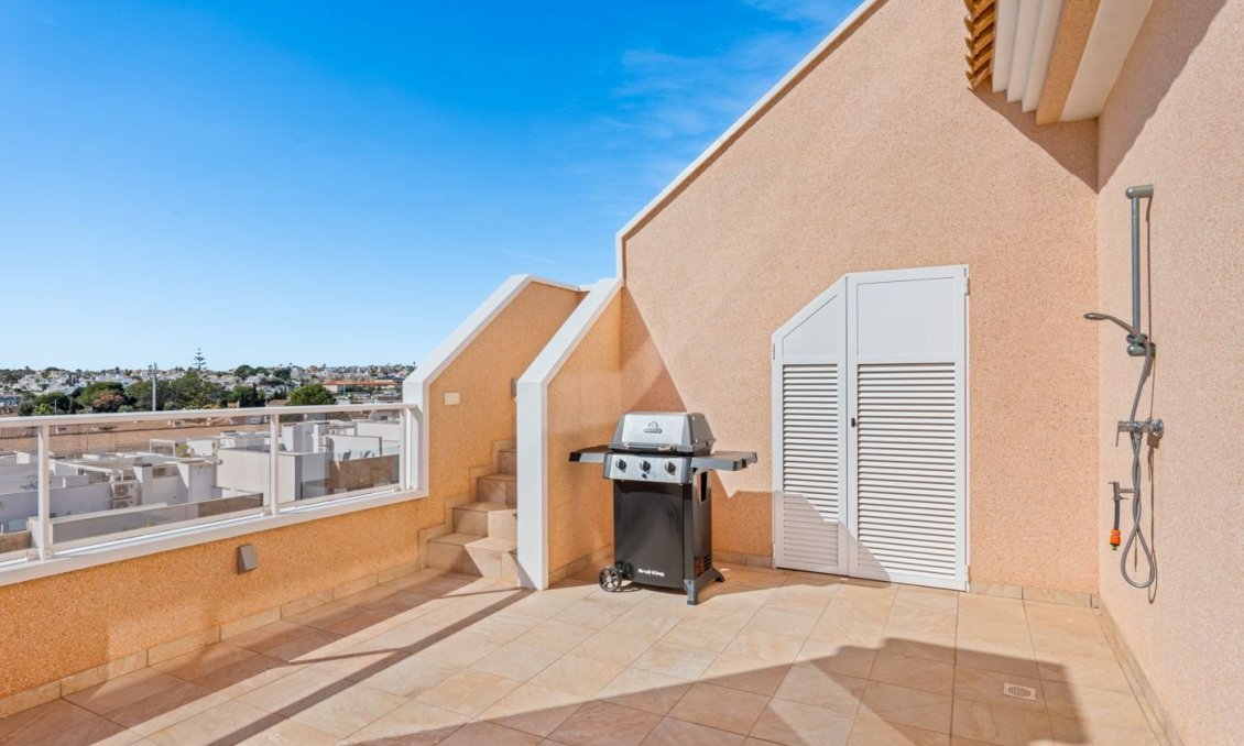 Segunda mano - Apartamento -
Villamartin - Costa Blanca