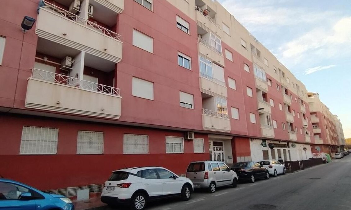 Használt Ingatlanok - Apartman -
Torrevieja - PARQUE DE LAS NACIONES