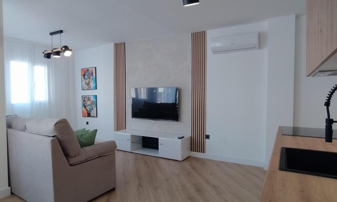 Használt Ingatlanok - Apartman -
Torrevieja - PARQUE DE LAS NACIONES