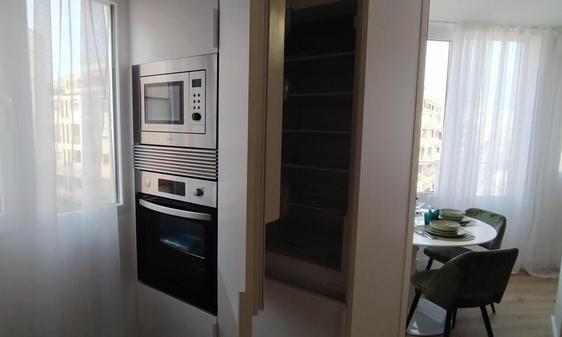 Használt Ingatlanok - Apartman -
Torrevieja - PARQUE DE LAS NACIONES