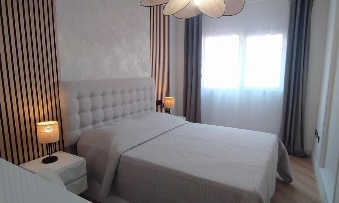 Használt Ingatlanok - Apartman -
Torrevieja - PARQUE DE LAS NACIONES