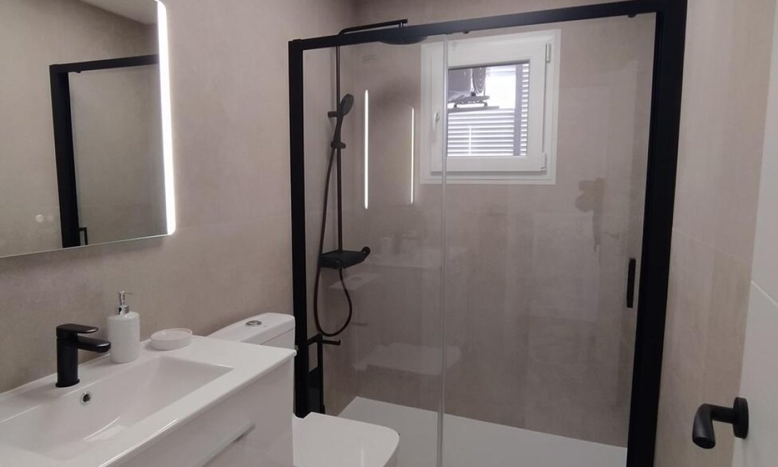 Használt Ingatlanok - Apartman -
Torrevieja - PARQUE DE LAS NACIONES