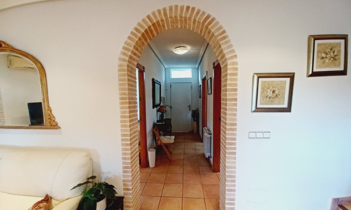 Segunda mano - Villa -
Canadas De San Pedro - Inland