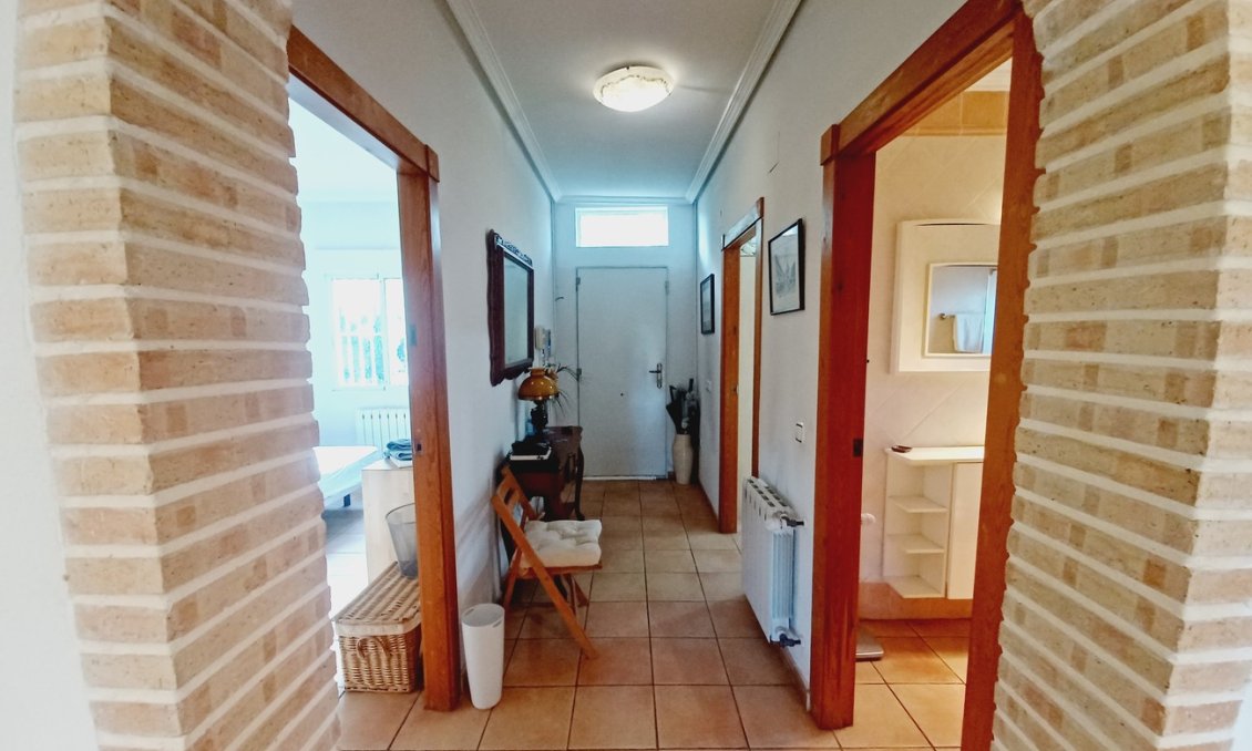 Segunda mano - Villa -
Canadas De San Pedro - Inland