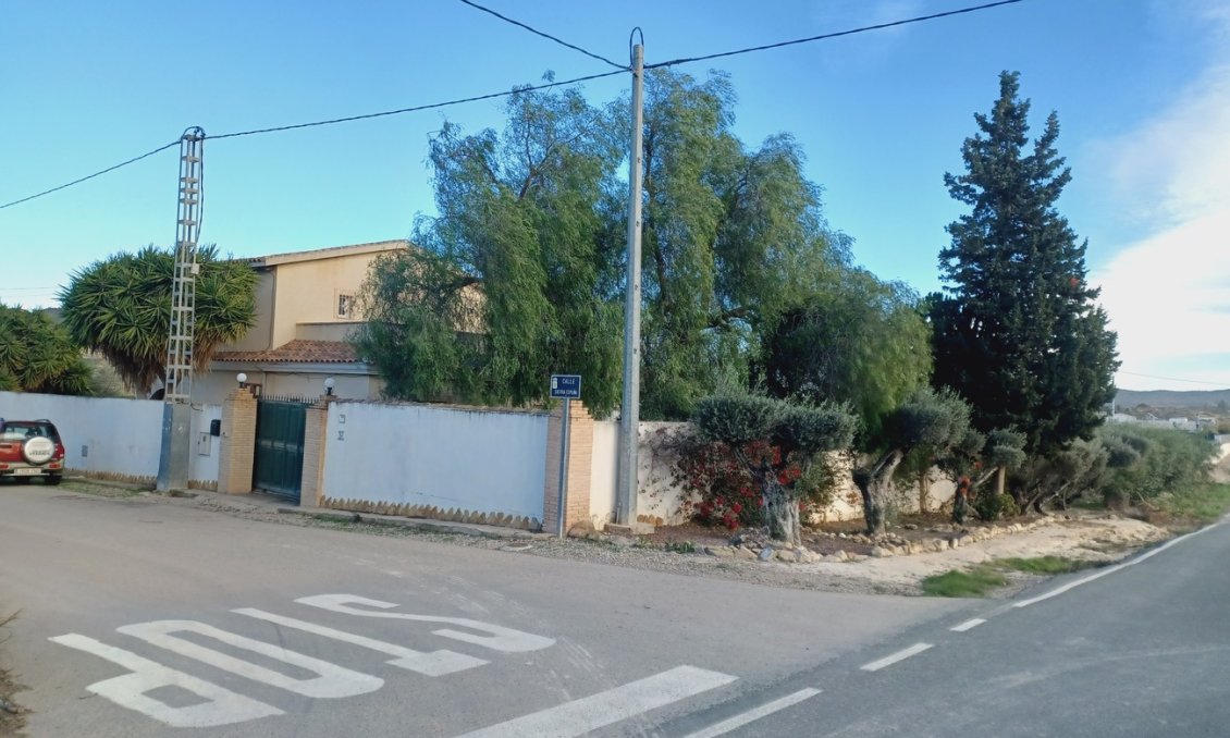 Segunda mano - Villa -
Canadas De San Pedro - Inland