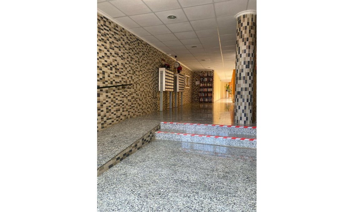 Segunda mano - Apartamento -
San Miguel de Salinas - Pueblo 9