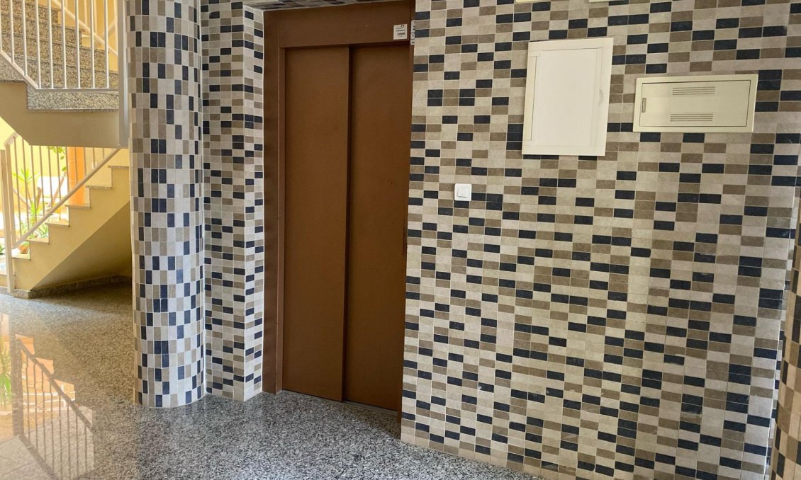 Segunda mano - Apartamento -
San Miguel de Salinas - Pueblo 9