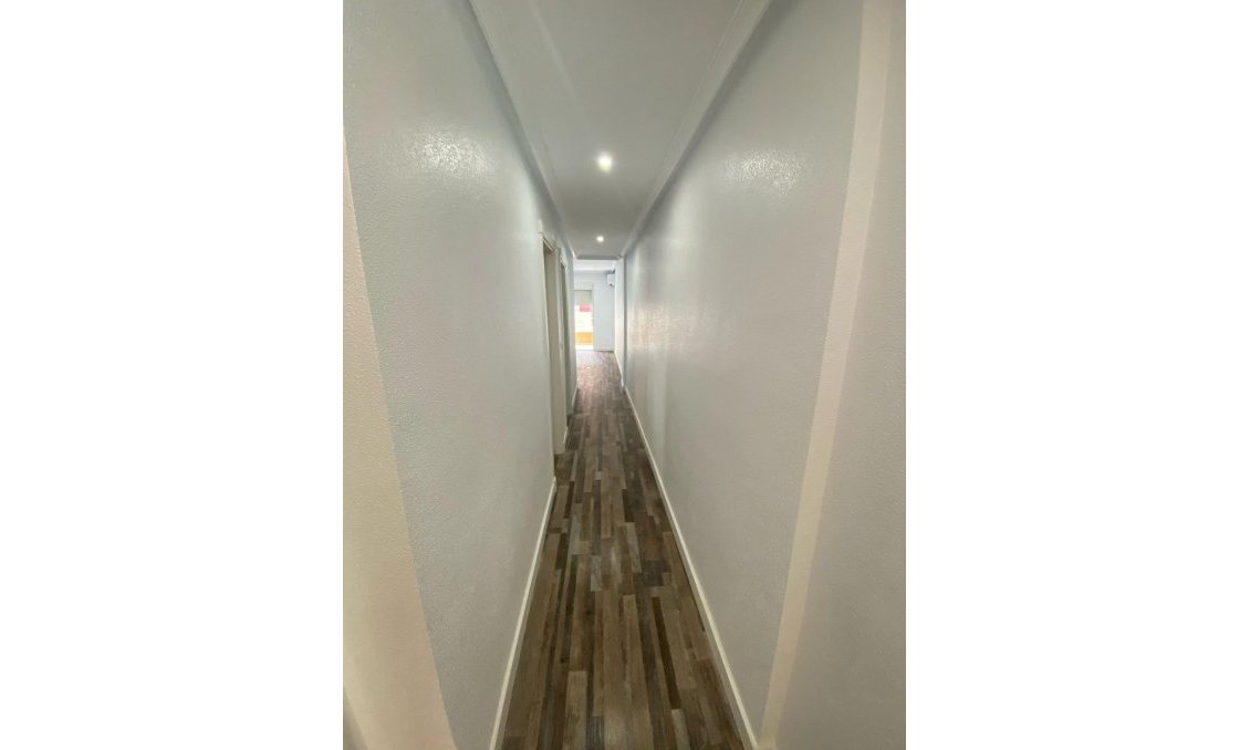 Segunda mano - Apartamento -
San Miguel de Salinas - Pueblo 9